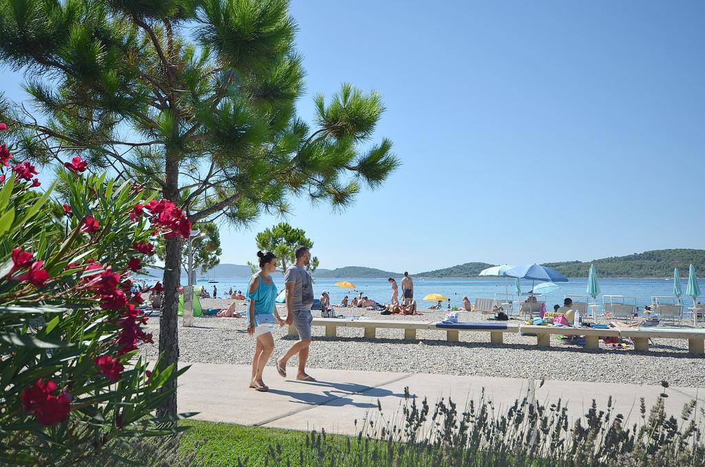 Apartments Nada Seaview Водице Екстер'єр фото