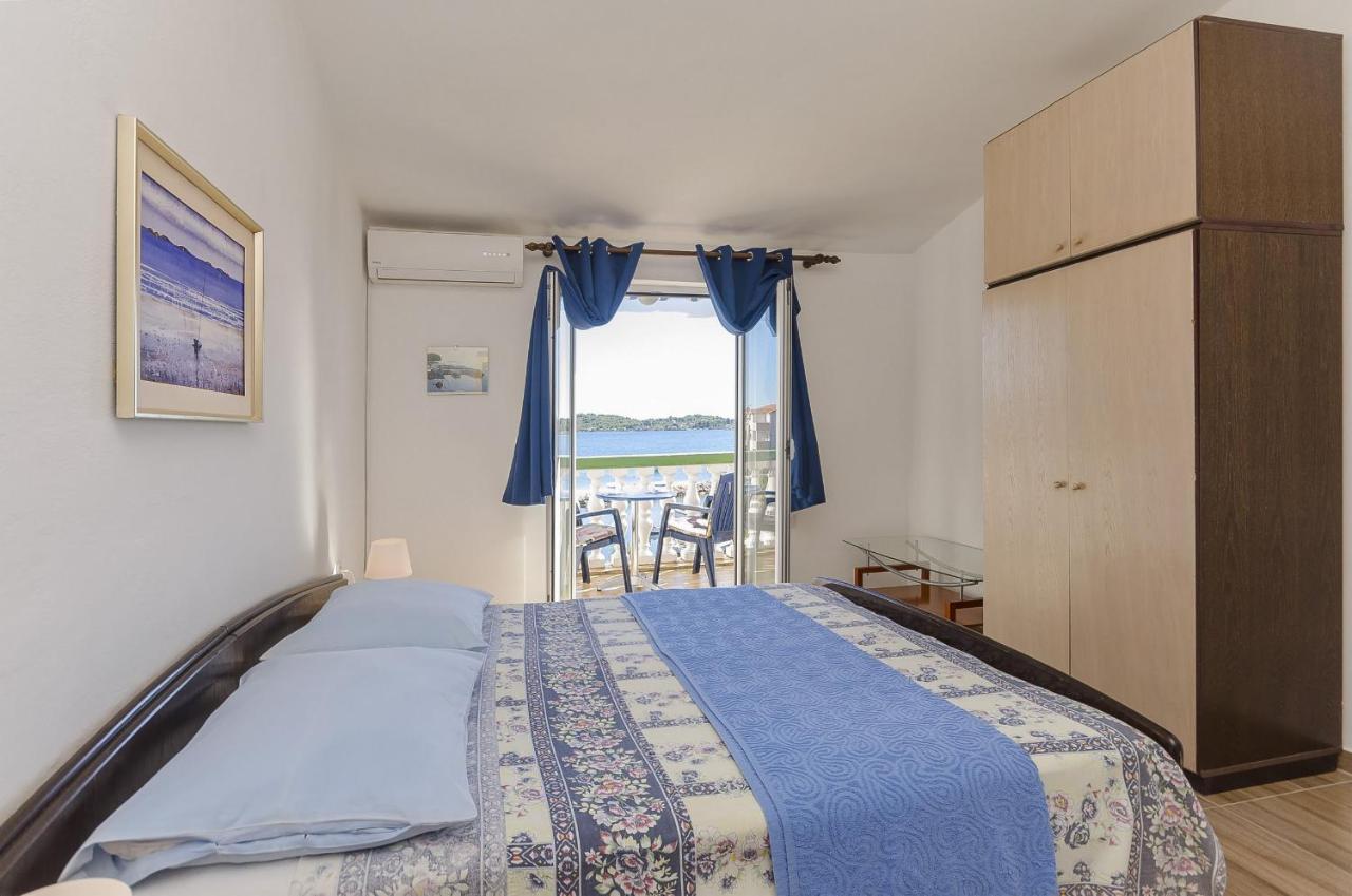 Apartments Nada Seaview Водице Екстер'єр фото
